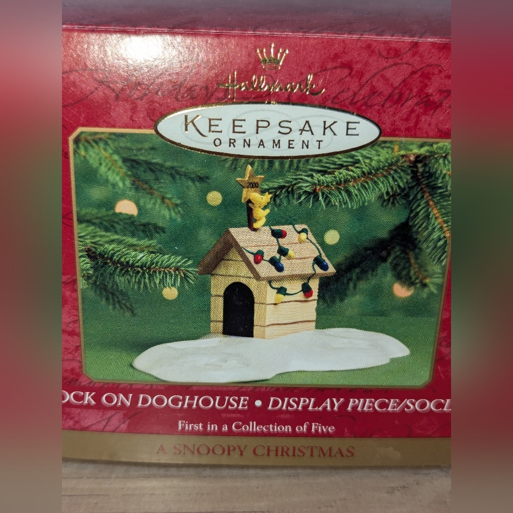 2000 Woodstock on Doghouse Display, A Snoopy Christmas, Peanuts